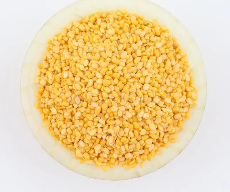 yellow-split-mung-dal-moong-97592668.webp