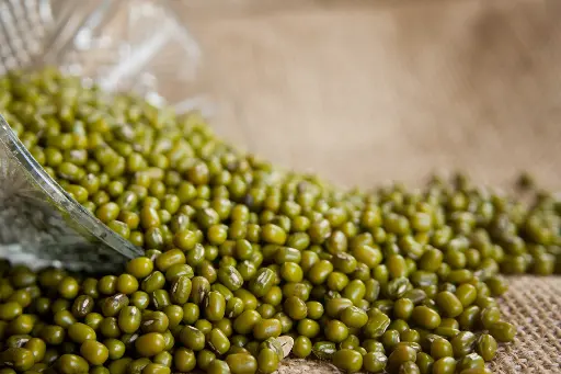 Green Moong (Whole Green Gram) 